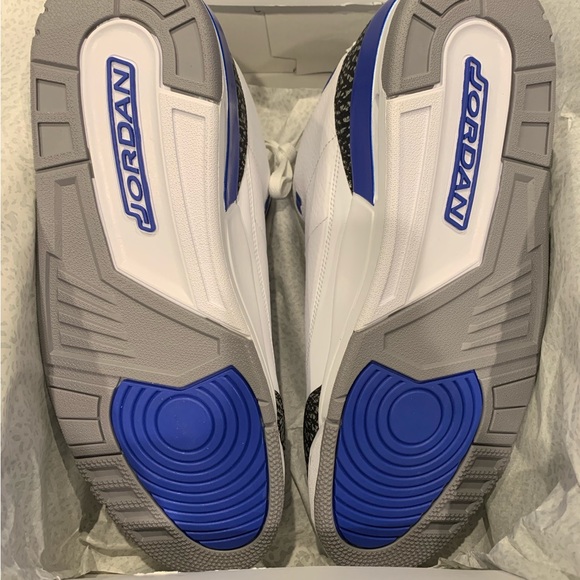 AIR JORDAN 3 RETRO - Picture 4 of 5